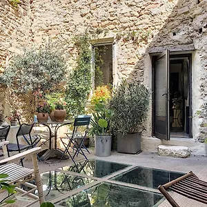 Maison d'hôtes La Vie De Chateau, Grignan